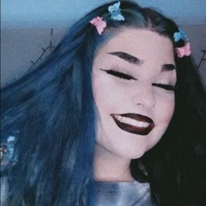 Meet your Posher, Savannah